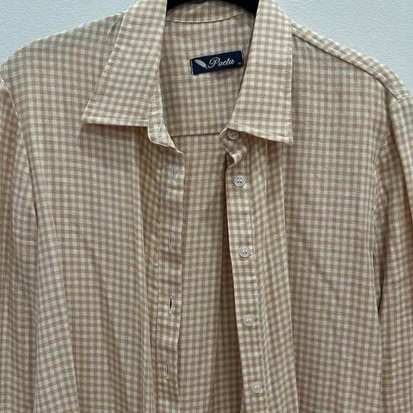 Incredibly soft cashmere tan and white button down - Picture 2 of 2